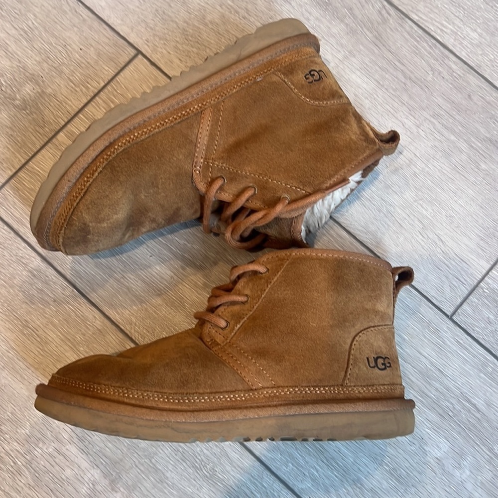 Ugg chestnut Nueumal tie suede sheepskin suede winter boots size 5/6 - Picture 7 of 12